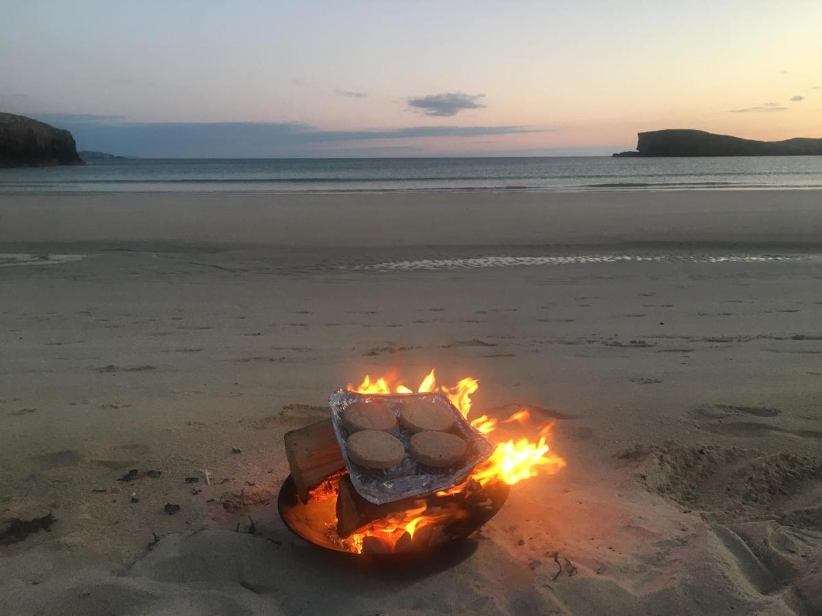 Eco Crofters Wagon By The Beach Oldshoremore Экстерьер фото