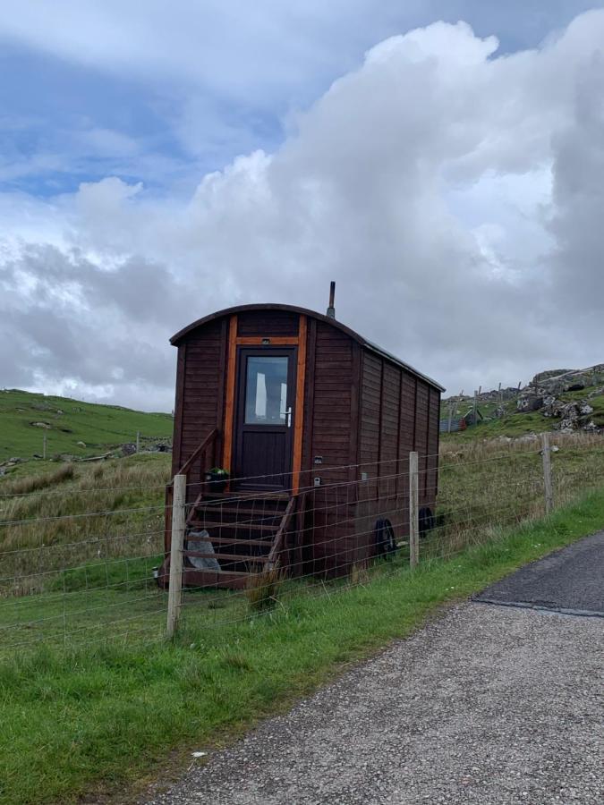 Eco Crofters Wagon By The Beach Oldshoremore Экстерьер фото
